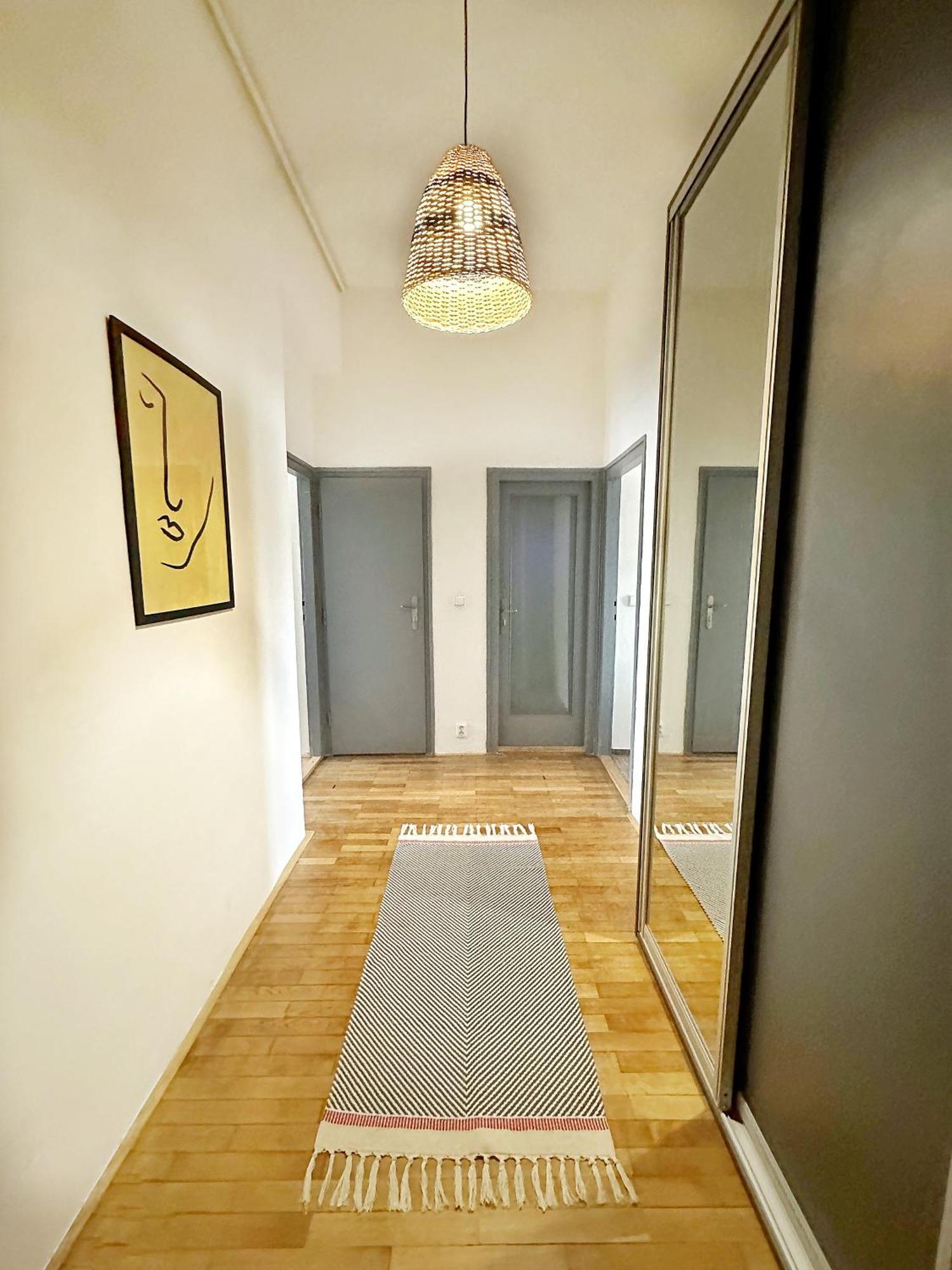 Bright And Central Suite With A Balcony Бърно Екстериор снимка