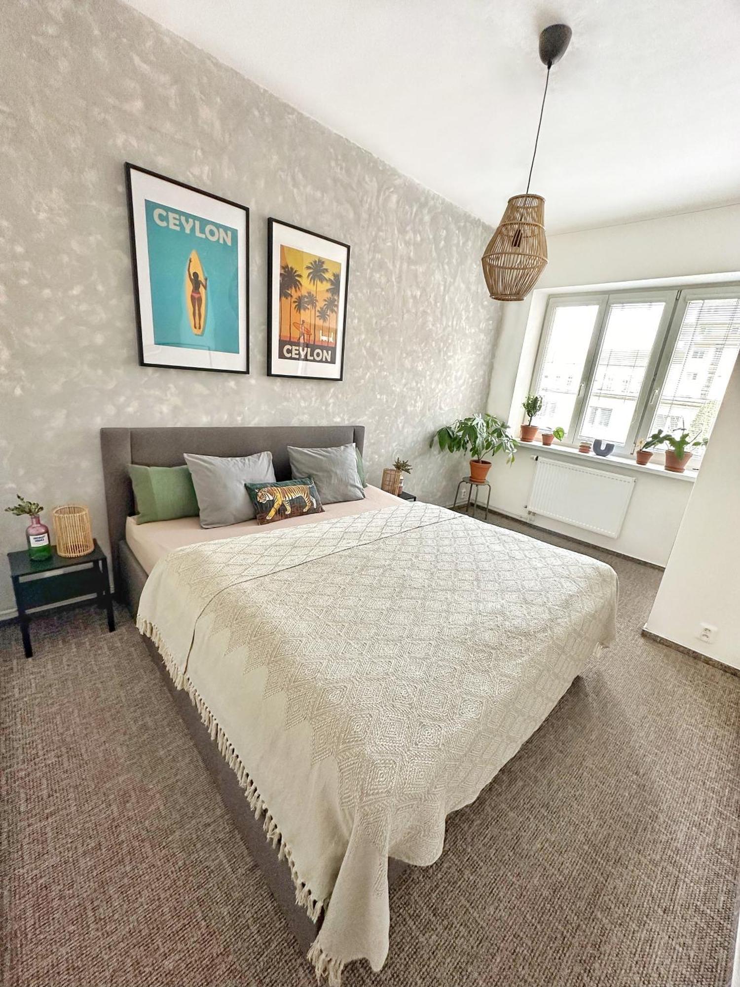 Bright And Central Suite With A Balcony Бърно Екстериор снимка